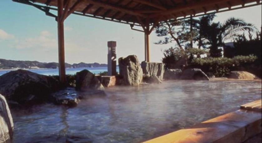 Pals Inn Katsuura Екстериор снимка
